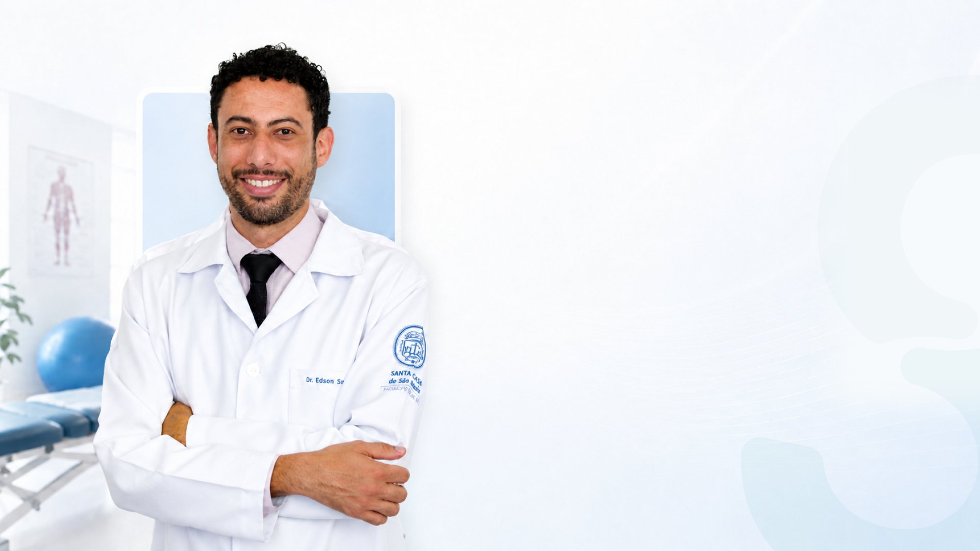Edson Santiago, fisioterapeuta, no consultório do espaço Core Health no Jardim Paulista, São Paulo.